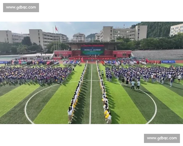 “足” 够精彩!利州首届校园足球联赛燃情启幕 “足” 够精彩!利州首届校园足球联赛燃情启幕